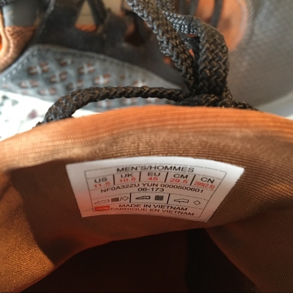 M The North Face Mountain Sneaker - Picture 8 of 8